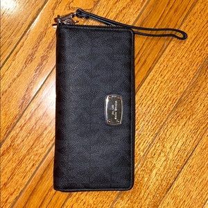 USED Michael Kors Wallet